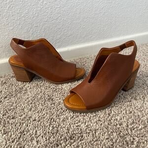 Lucky Brand Rhazy Slingback 2.5" Heel Leather Open Toe‎ Split Front Women's 5M